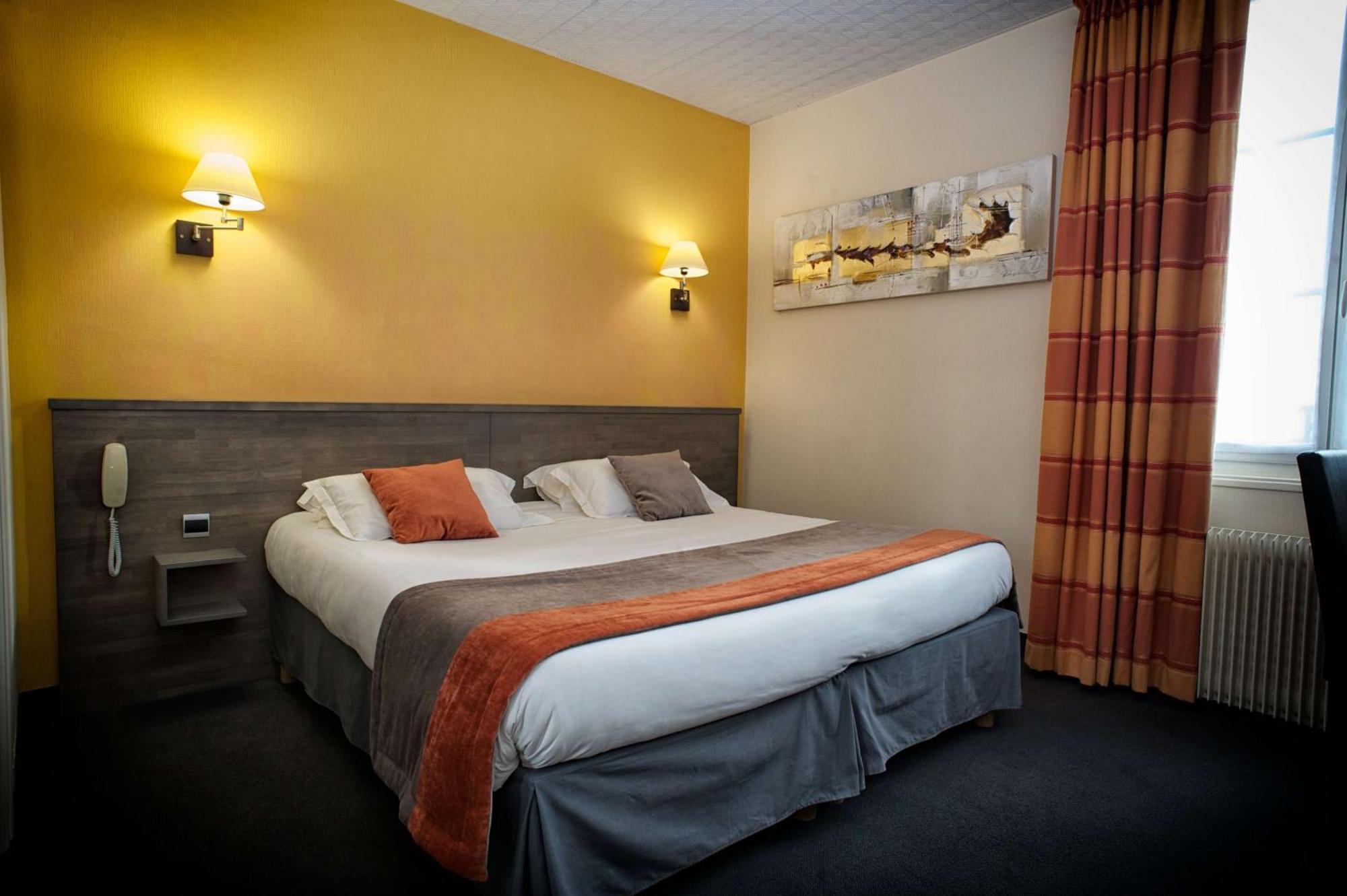 Brit Hotel Le Surcouf Saint-Malo Exterior photo